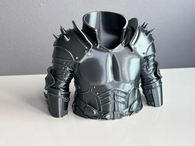 Knight’s Armor Pen Holder – Medieval Desk Guardian — Фото 4 из 9
