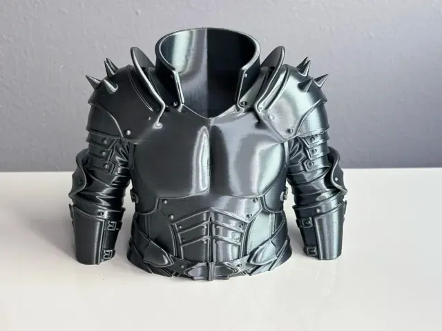 Knight’s Armor Pen Holder – Medieval Desk Guardian — Фото 3 из 9