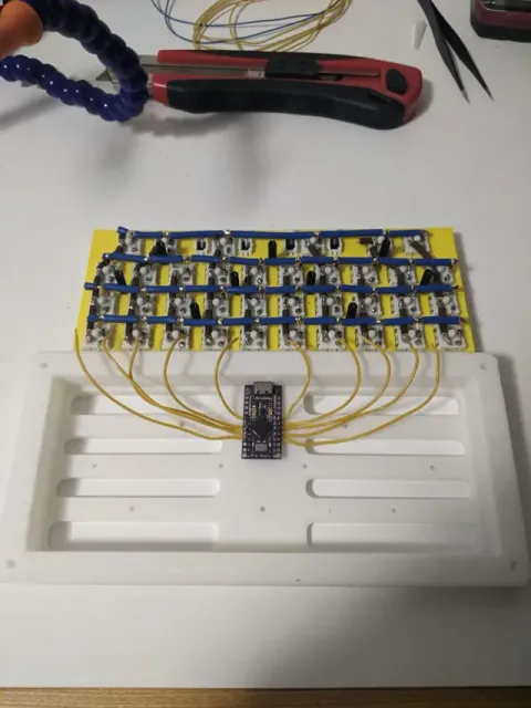 PetruziaMini - 40% Handwired Mechanical Keyboard — Image 6 of 8