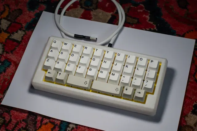 PetruziaMini - 40% Handwired Mechanical Keyboard — Image 2 of 8