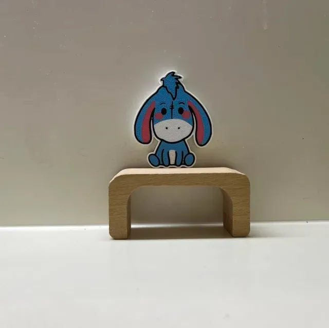 小驴屹耳多色打印冰箱贴-可爱卡通徽章-动漫磁吸家居装饰-预留4X2孔位 — Фото 2 из 2