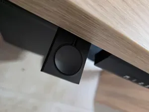 Tiroir coulissant sous bureau charge Galaxy Watch