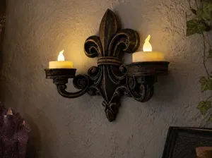 Barocker Fleur-de-Lis Wandkerzenhalter
