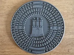 Gullydeckel-Design Glasuntersetzer Hamburg Edition