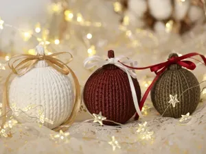 Knitted Christmas Ball – 3 Sizes