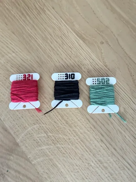 Customizable Grid-Stitch Floss Bobbins DMC Color — Image 4 of 8