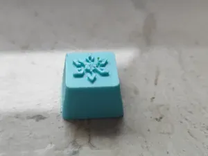 MX Cryo keycap (genshin impact)