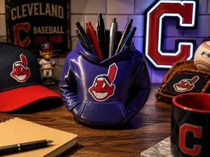 Cleveland Indians Hoodie Pen Holder
