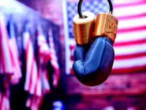 Boxing gloves keychain