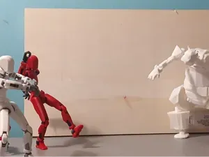 Uncle Samsonite articulated