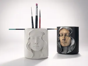 Sculpted Pot / Organizer