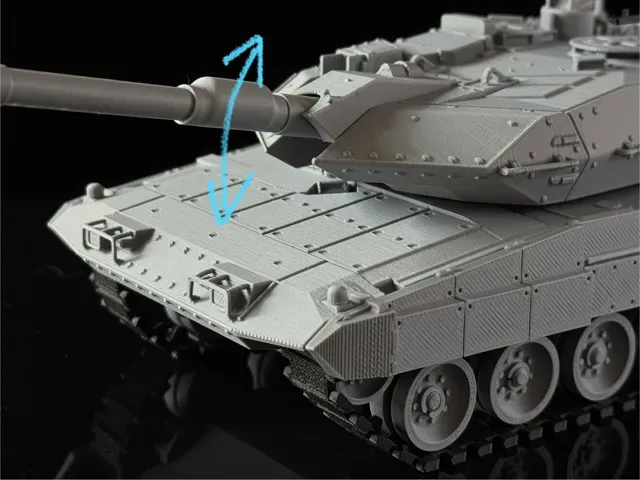 Leopard 2 A7 Main Battle Tank Movable Cannon 1/35 — Image 2 of 13