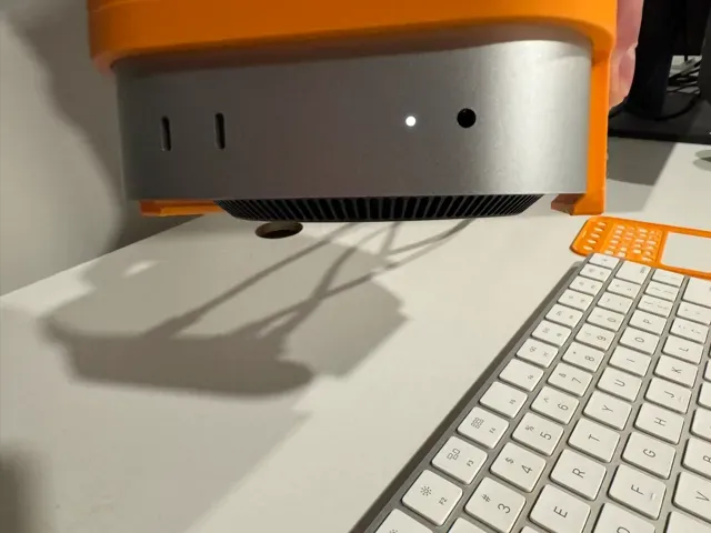Mac Mini M4 2024 - Vesa Mount Locking - No Monitor — Image 3 of 15