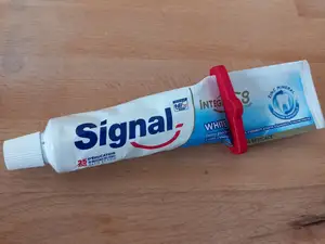 Toothpaste Tube Squeezer