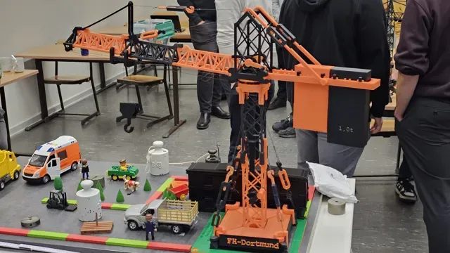 Tower Crane — Image 2 of 6
