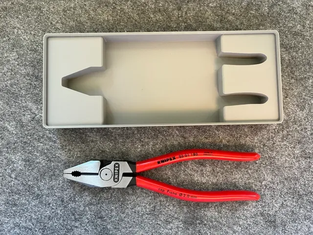 Gridfinity Knipex 02 01 180 Combination Pliers — Фото 3 из 3