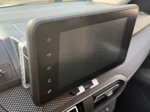 Dacia Jogger Carlinkit Holder – Clip-On Mount