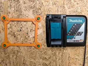 Makita DC18RC Modular Wall Mount