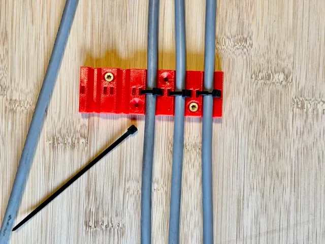 Wall mount cable holder with zip tie slots — Фото 3 из 7