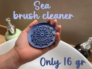 Sea brush cleaner