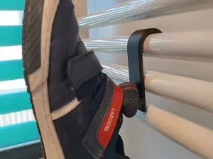Bathroom Radiator Shoe Dryer – On Shoe Hanger
