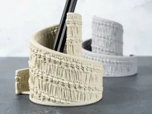 Skull Spiral Desk Organizer
