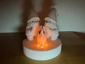 Wichtel am Lagerfeuer