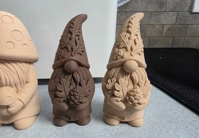 Pinecone & Leaf Gnomes | Cozy Autumn Decor — Image 3 of 4