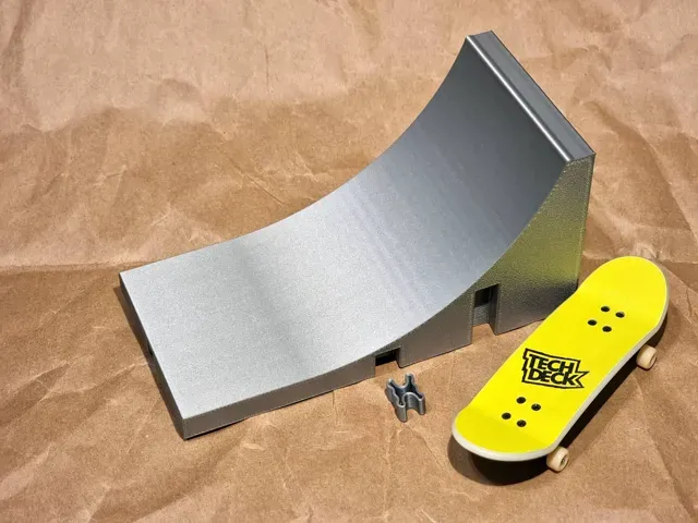 Fingerboard Half Pipe / Mini Ramp - Modular — Image 2 of 5
