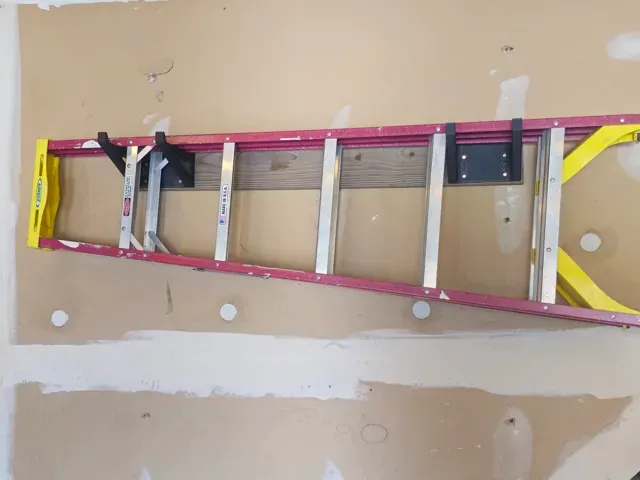 Heavy Duty Ladder Hanger — Фото 3 из 5