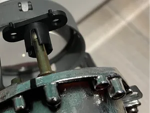 Volkswagen Passat headlight mounting tab