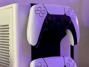 Cooler Master NR200 Dual PS5 Controller Holder