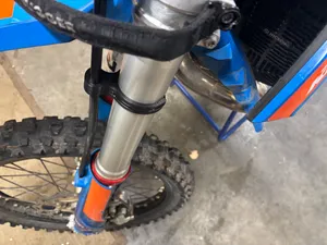 KTM 300 WP Fork Brake Line Guide