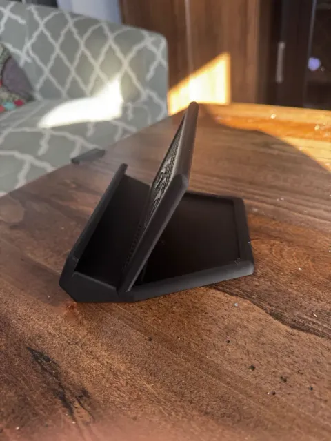 ROG XBOX ALLY stand - Vented airflow — Image 4 of 7
