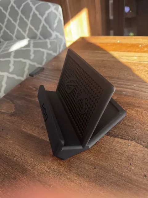 ROG XBOX ALLY stand - Vented airflow — Image 5 of 7