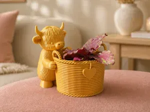 Highland Cow Wicker Basket Planter