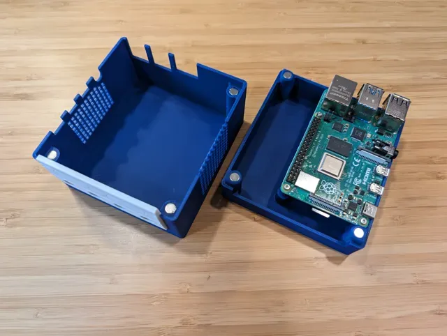 Raspberry Pi 4 Nintendo GameCube Inspired Case — Фото 4 из 8