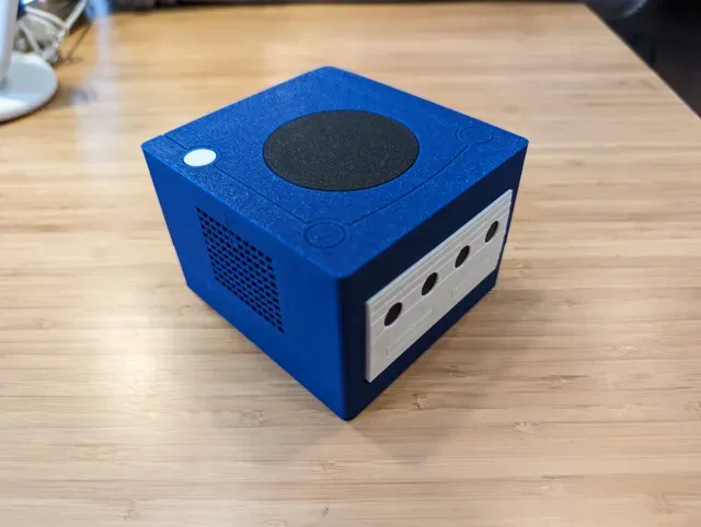 Raspberry Pi 4 Nintendo GameCube Inspired Case — Фото 3 из 8