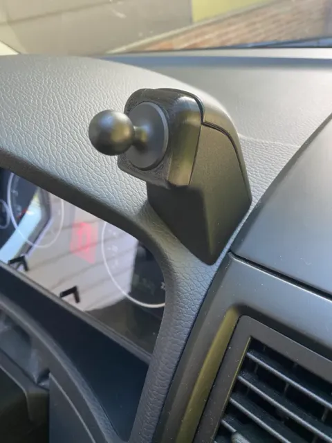 VW T5 Mobile Phone Handy Console - Hörnchen — Image 3 of 4