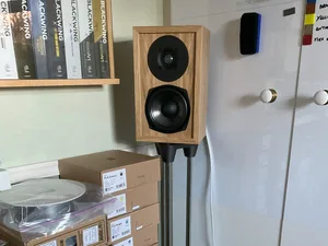 Speaker Stand