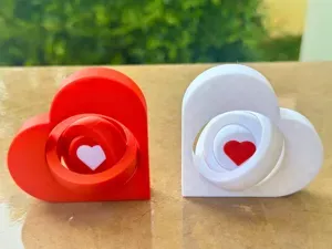 Love Fidget Gyro Spinner
