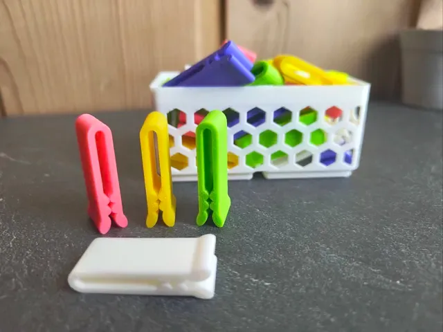 Why Is This Everywhere (Clip) — Image 5 of 10
