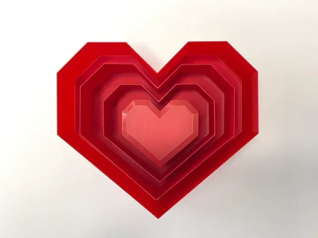 Angular Heart Box (Vase Mode) — Image 4 of 5