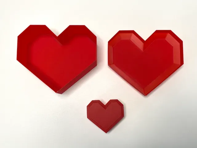 Angular Heart Box (Vase Mode) — Image 3 of 5