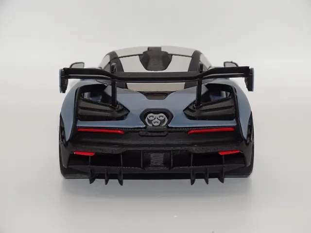 McLaren Senna w/ Steering Wheel 1:19 Scale — Фото 6 из 13