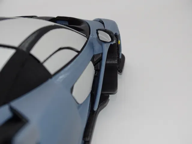 McLaren Senna w/ Steering Wheel 1:19 Scale — Фото 13 из 13