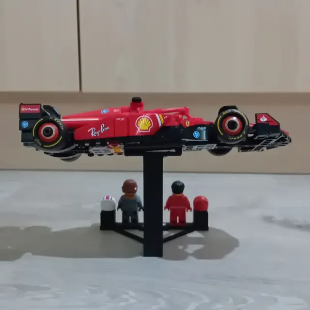 LEGOs F1 the movie speed champions custom stand — Фото 10 из 11