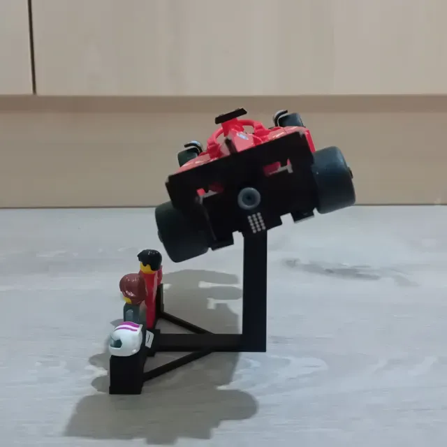 LEGOs F1 the movie speed champions custom stand — Фото 9 из 11