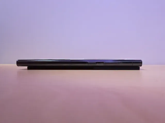 Anti-Wobble Protection for Samsung Phone — Image 6 of 6