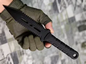 Remains Ripper Tactical Combat Serrated Dagger